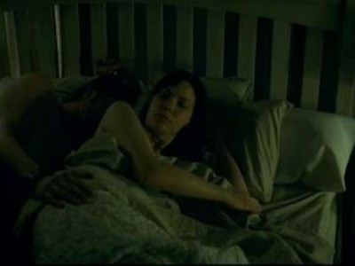 Рики Линдхоум в х/ф "Последний дом слева" (2009г).