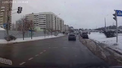 Прерывистая на перекрестке - можно прямо