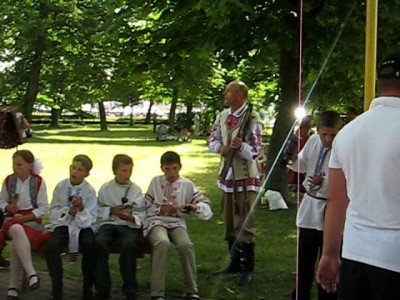 Баян и Компания