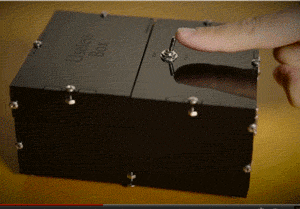 Коробка-залипалка