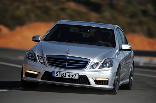 2010-mercedes-e63-amg_3