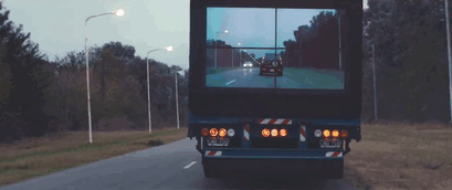 trailer-display-screen-safety-truck-samsung-9-1