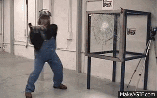 Мужик бъет стекло с концовкой