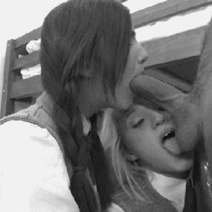 tumblr_ny7iwiosu91ufuihro1_400