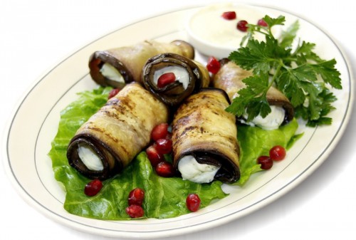 baklazhany-s-syrom-i-chesnokom
