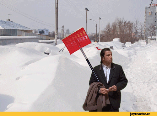 Траволта откапывает машину