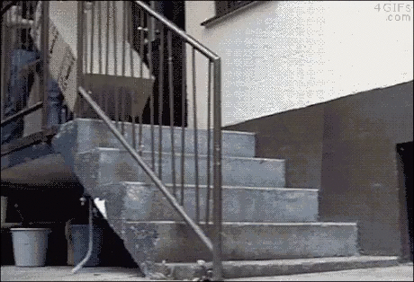 9GAG_Gifs_-_Stair_climbing_dolly-69805512544579994