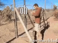 9GAG_Gifs_-_Yeah_love_hugs-697859052852928512