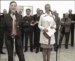 Amazing_GIFS_-_I_m_87_I_ll_clap_when_there_s_somet