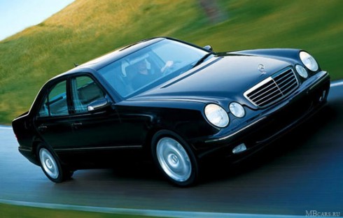 Mercedes-Benz-E-class-w210-001