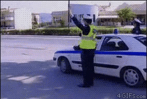 9GAG_Gifs_-_High_five-701044894098452480