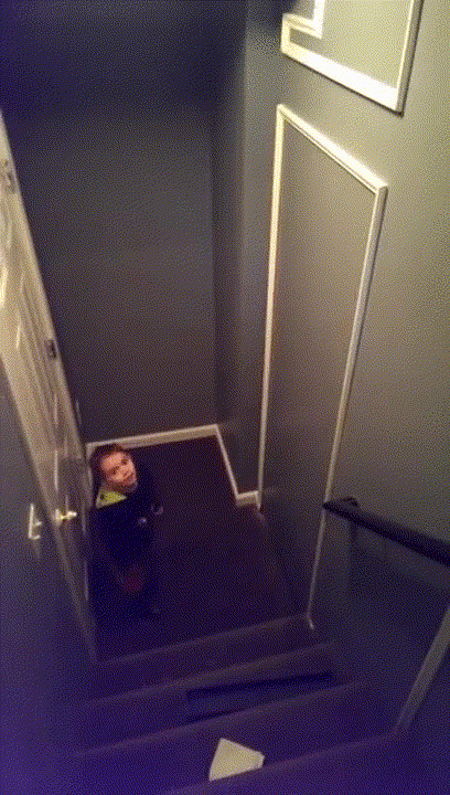 -дверь-гифки-shut-up-and-take-my-money-2801417