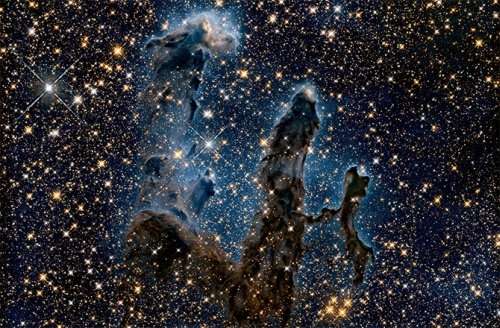 kosmicheskiy-teleskop-hubble-obnovil-znamenityy-snimok-stolpy-sotvoreniya_2