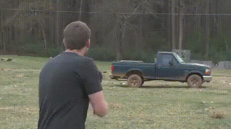 gif-vystrel-proneslo