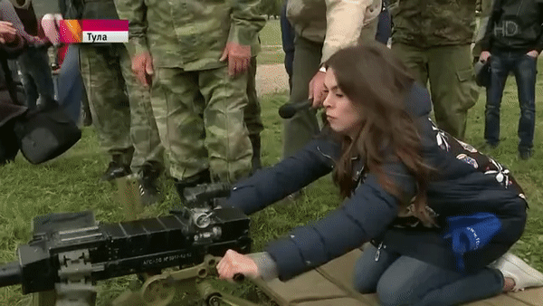 ezgif.com-video-to-gif (14)