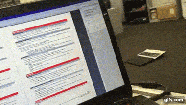 lyudi-krushat-svoi-rabochie-mesta-v-gifkax-3