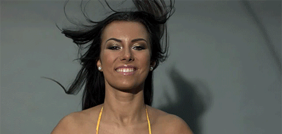 sexy_gifs_of_girls_skipping_19