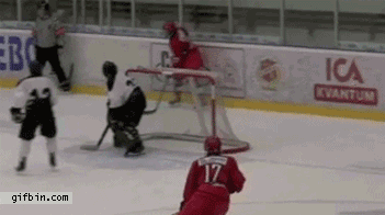 1292523020_17-year-old-hockey-player-scores-amazing-goal