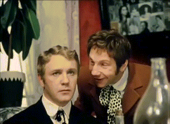 Хорошенькая.