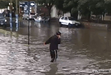_moonwalking_during_flood