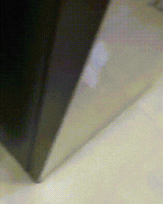 Закрой, жарко ведь