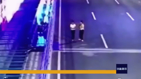 Где же подружка?