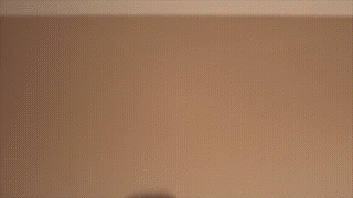 Папа играет