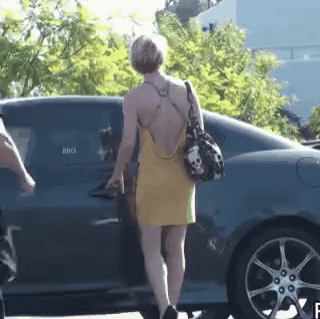 Задрали платье