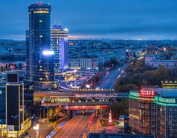 0_17ef90_96e17a0d_orig