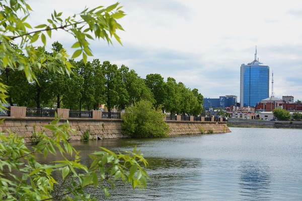 0_17efcf_f6892340_orig