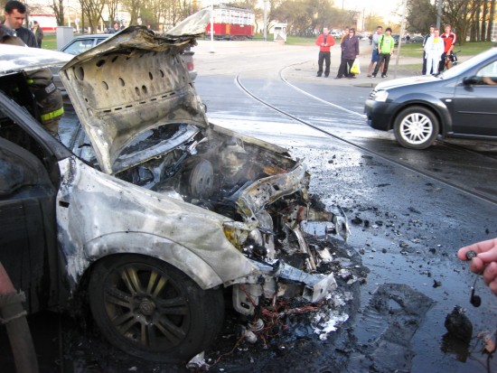 Опель на Стачек 2