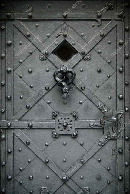 depositphotos_45465309-stock-photo-elegant-wrought-iron-hand-made