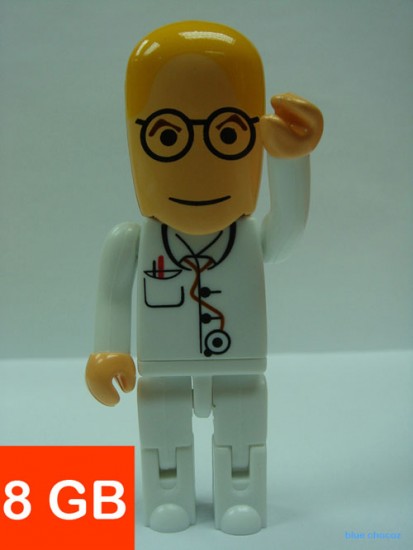 Doctor_8GB_1