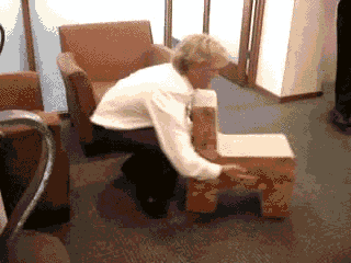 funny-gifs-flexible-love-folding-chair