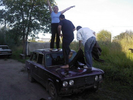 денс на тачке