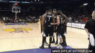 beasley-rubs-wrong-knee-o