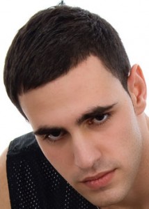 классическая мужская причёска