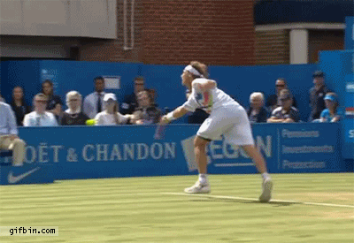 1340302138_david_nalbandian_kicks_linesman