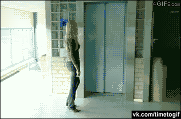 покурил в лифте