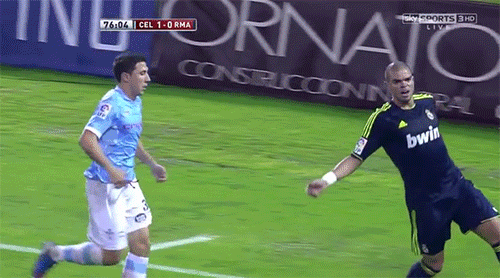 gif-football-sportsmen-kick-508490 (1)