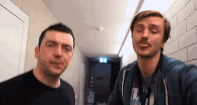 1364445060_1326254417