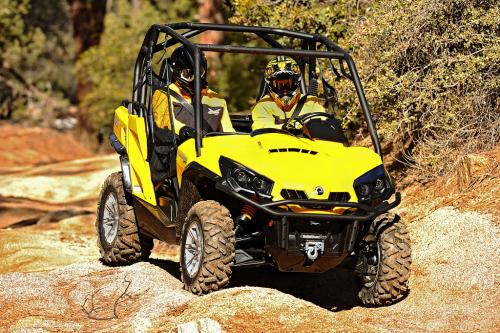 2013-Can-Am-Commander-1000-XT-Action-01