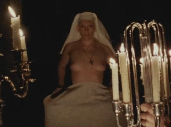 Тони Коллетт в х/ф "Восемь с половиной женщин"(1999г).