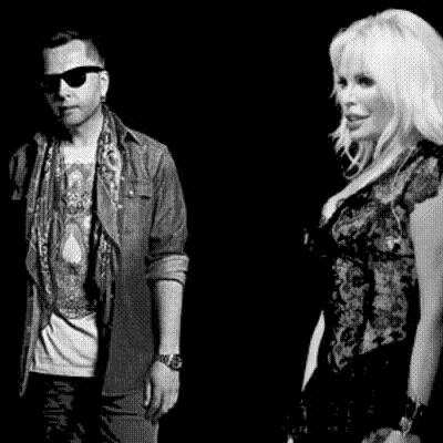 Ozan Çolakoğlu feat. Ajda Pekkan – Ara Sıcak (2013)