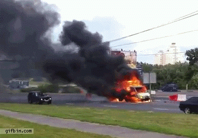 гифки-взрыв-машина-267476