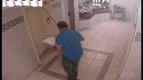 1382616699_2006182443