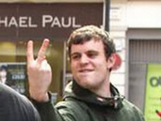 V-sign_cr