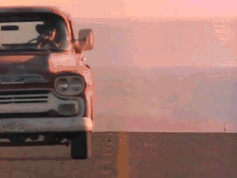 выкинул мусор из окна