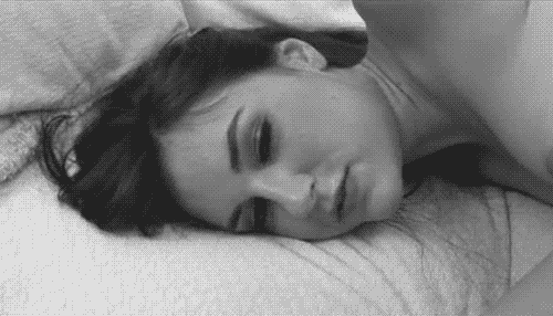 1367992135_gifki-erotika-orgazm-sasha-grey-372901