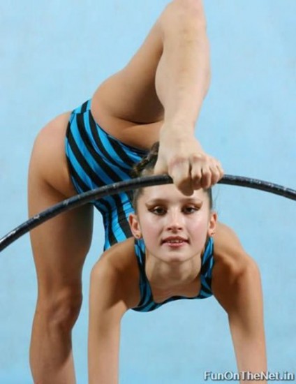 1273391820_flexible-gymnasts-003